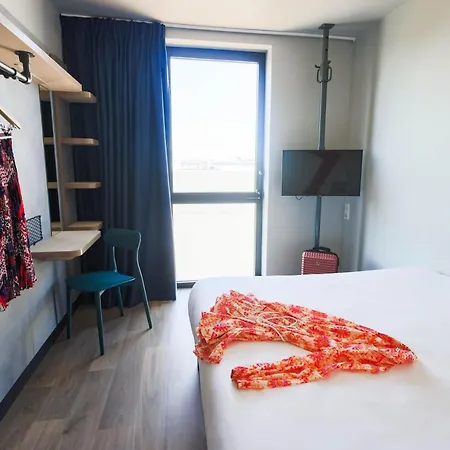 Ibis Budget Centre Gare ラ・ロシェル