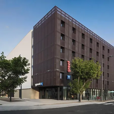 Ibis Budget Centre 2*