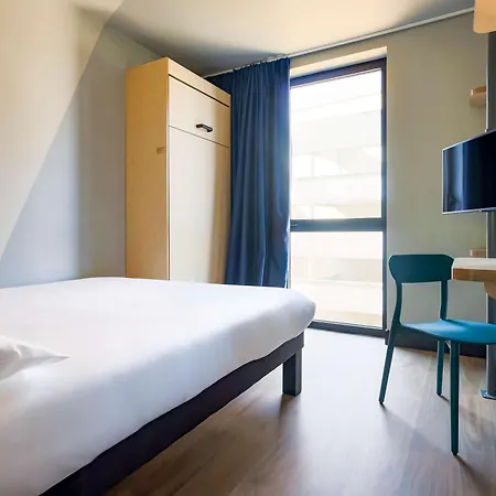 Ibis Budget Centre