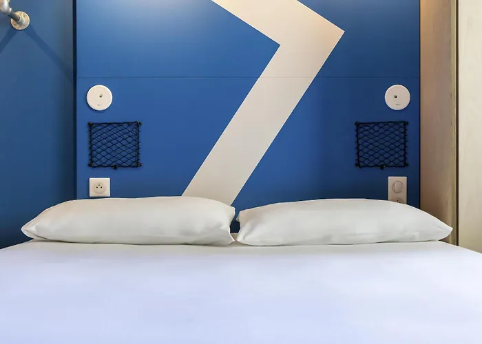 Ibis Budget Centre Hotel 2*