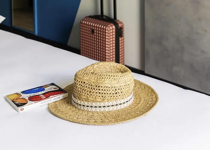 Отель Ibis Budget Centre Gare Ла-Рошель